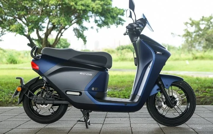 yamaha charging scooty price